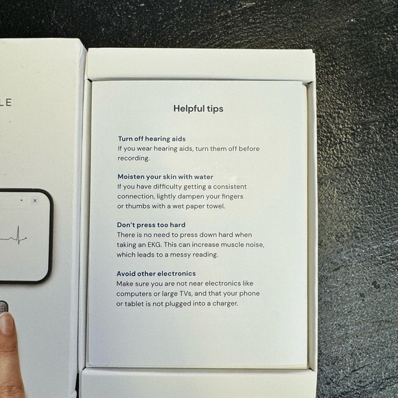 KardiaMobile 1-Lead Personal EKG Monitor, Detects AFib and Irregular Arrhythmias - Picture 11 of 11